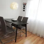 Precioso Piso En Oviedo, Parking, Wifi Y Netflix By Delabra Apartments
